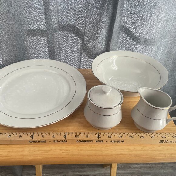 Gibson Everyday China White with Gold Trim